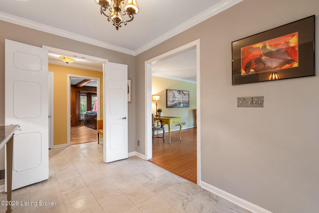 Photo of 3015 Hayfield Dr, Louisville, KY 40205 (MLS # 1733197)
