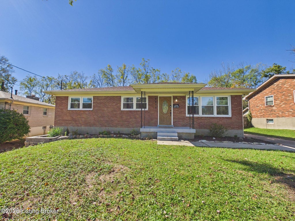 Photo of 8410 Michael Ray Dr, Louisville, KY 40219 (MLS # 1732943)