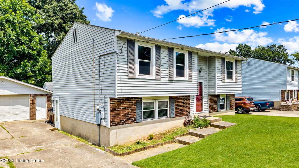 Photo of 11308 Nez Perce Way, Louisville, KY 40229 (MLS # 1724199)