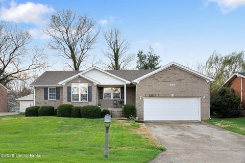 Photo of 4612 Kingsmore Dr, Louisville, KY 40229 (MLS # 1711741)