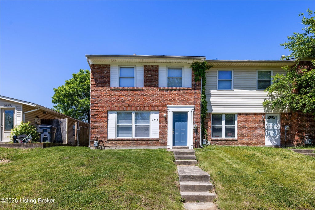 Photo of 6737 Vandre Ave, Louisville, KY 40228 (MLS # 1725662)