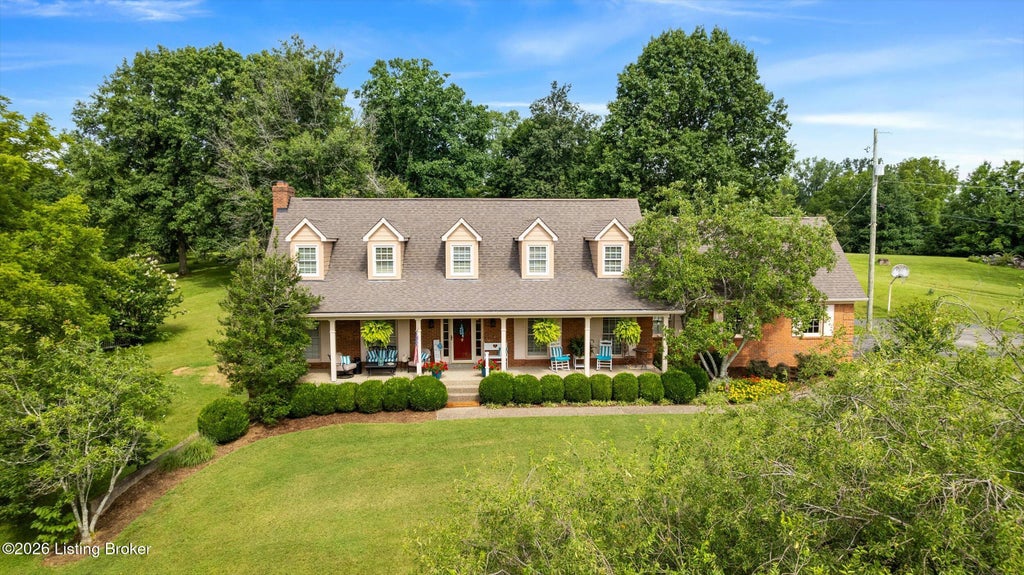 Photo of 7412 Routt Rd, Louisville, KY 40299 (MLS # 1724112)