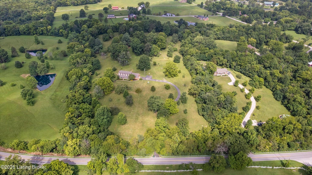 Photo of 7412 Routt Rd, Louisville, KY 40299 (MLS # 1724112)