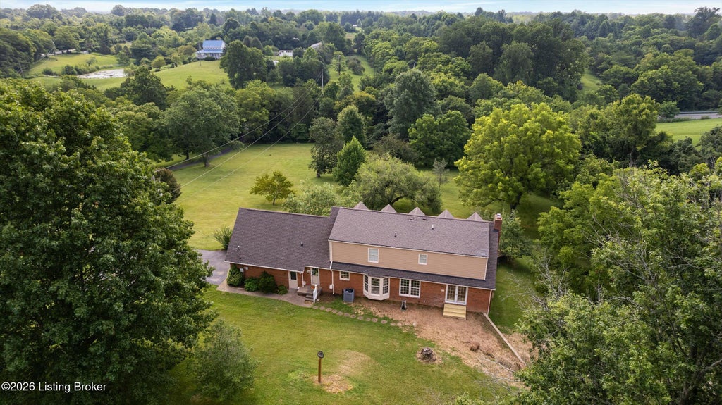 Photo of 7412 Routt Rd, Louisville, KY 40299 (MLS # 1724112)