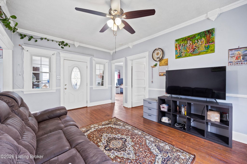 Photo of 128 S Ewing Ave, Louisville, KY 40206 (MLS # 1721078)