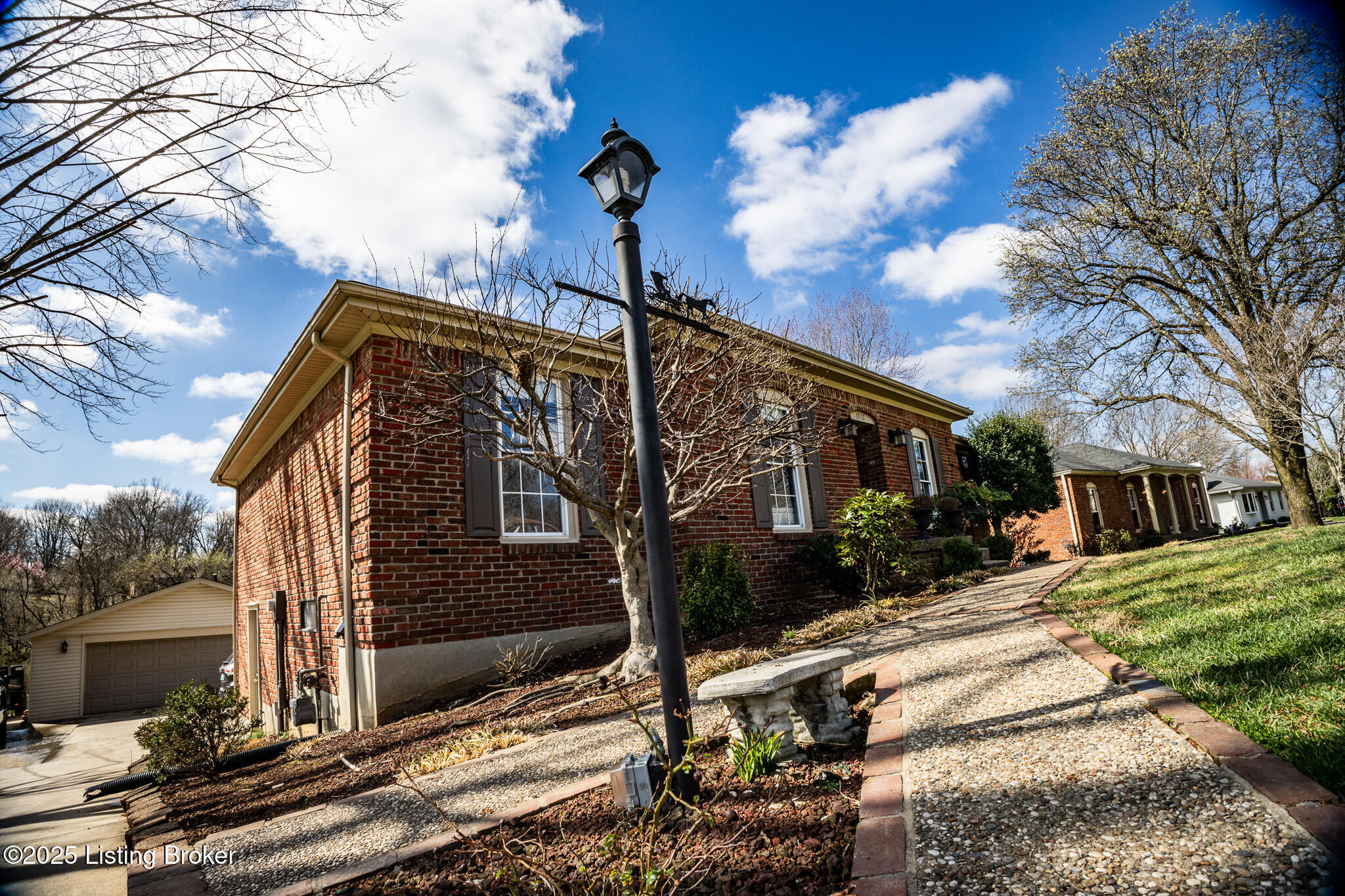 8918 Collingwood Rd, Louisville, Kentucky image 7