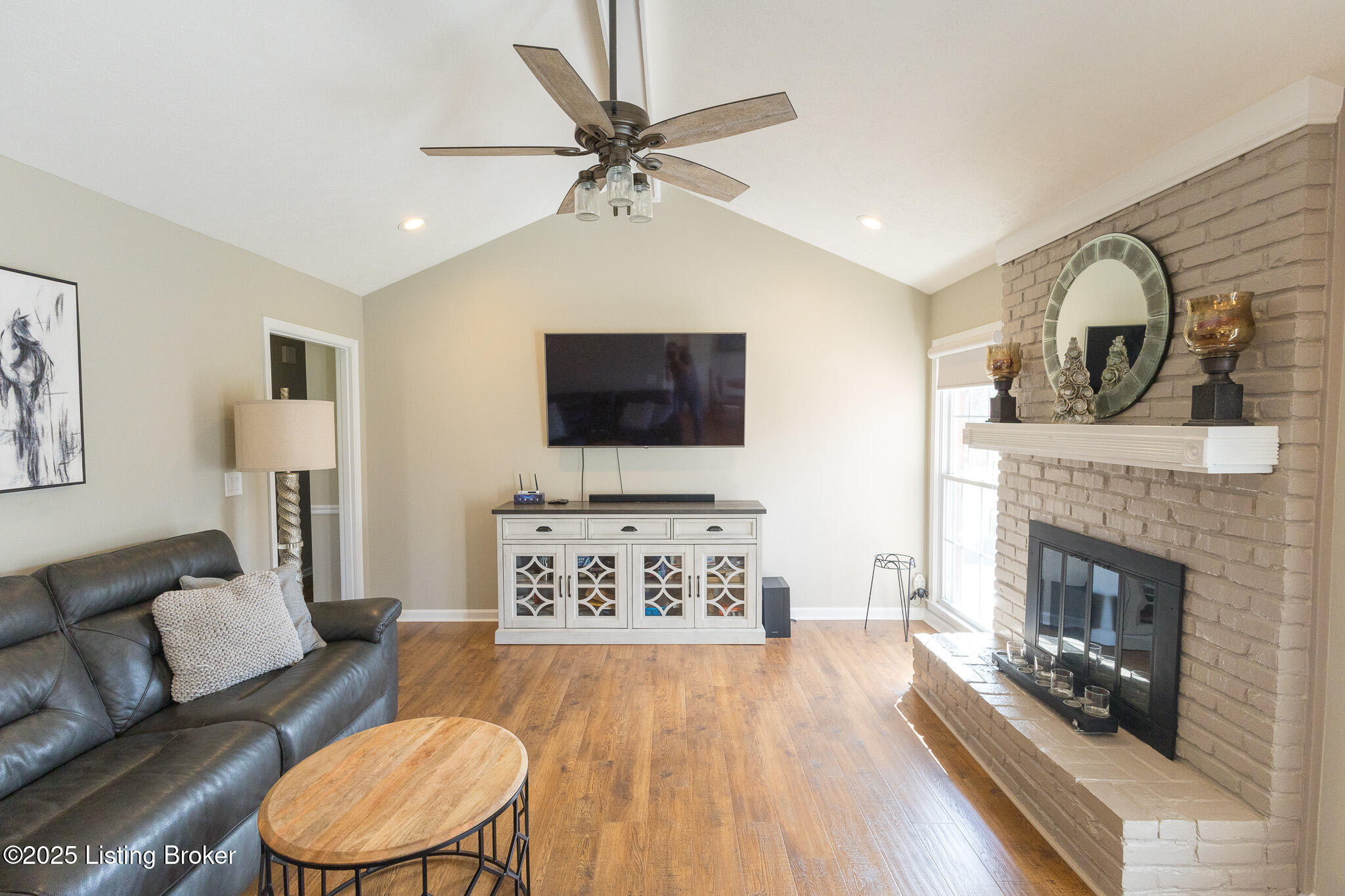 8918 Collingwood Rd, Louisville, Kentucky image 12