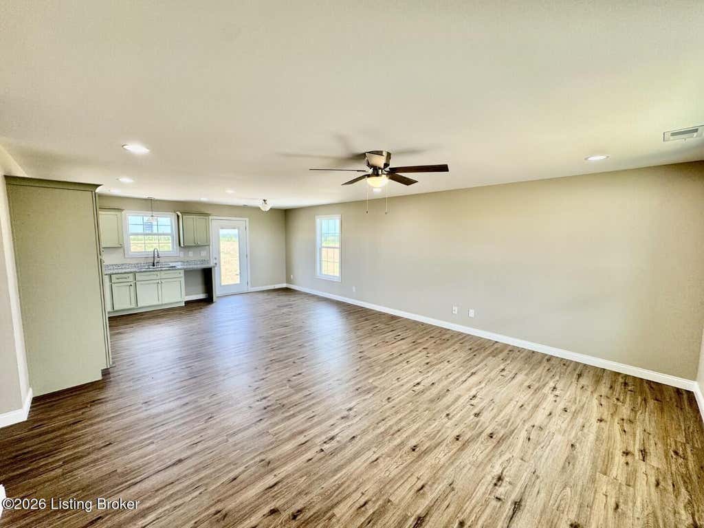Photo of 1592 Old Perryville Loop, Springfield, KY 40069 (MLS # 1725018)