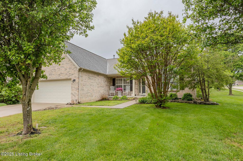Photo of 8506 Hunting Stock Pl, Louisville, KY 40291 (MLS # 1715899)