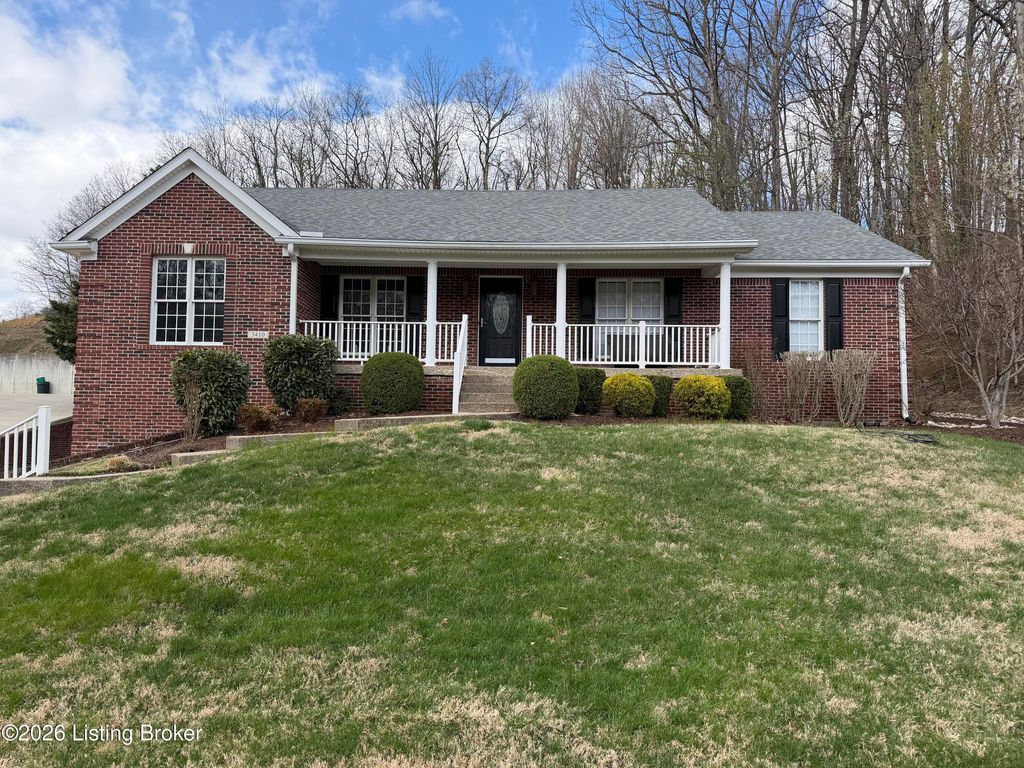 Photo of 3410 Hardwood Forest Dr, Louisville, KY 40214 (MLS # 1711706)