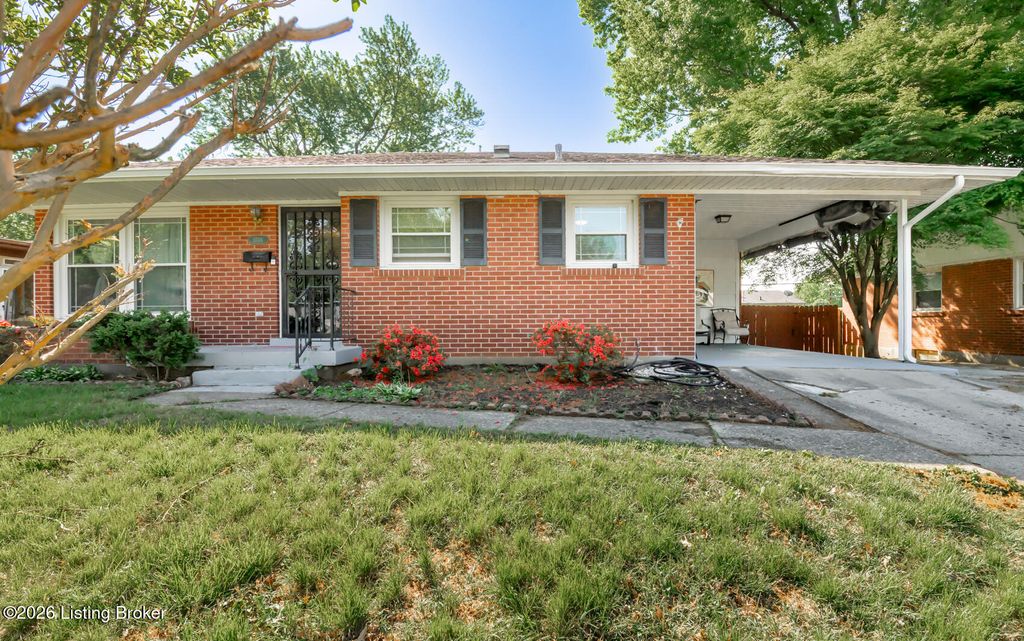 Photo of 3016 Vogue Ave, Louisville, KY 40220 (MLS # 1715031)