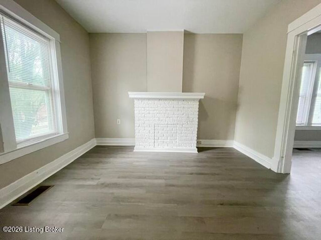 Photo of 1148 S 17th St #1, Louisville, KY 40210 (MLS # 1717085)