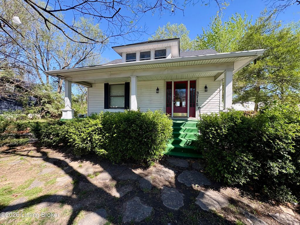 Photo of 3715 Dixie Hwy, Louisville, KY 40216 (MLS # 1713672)