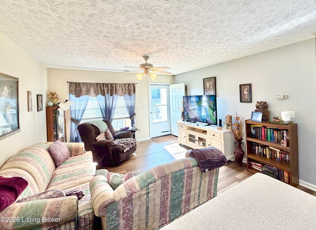 Photo of 111 Clover Ct, Radcliff, KY 40160 (MLS # 1728522)