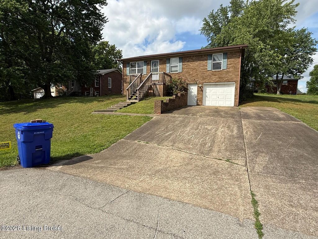 Photo of 113 Shauna Dr, Leitchfield, KY 42754 (MLS # 1715909)