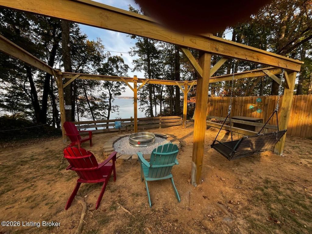 Photo of 360 Maple Dr, Scottsville, KY 42164 (MLS # 1715612)