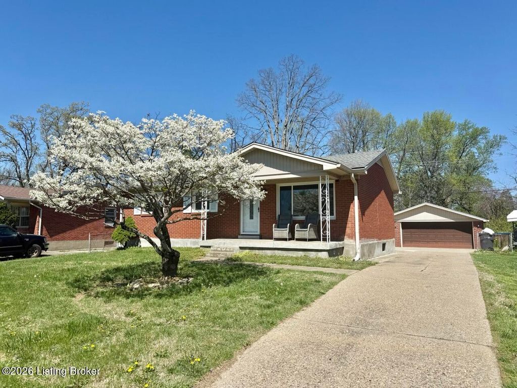 Photo of 8211 Zelma Fields Ave, Louisville, KY 40228 (MLS # 1713566)