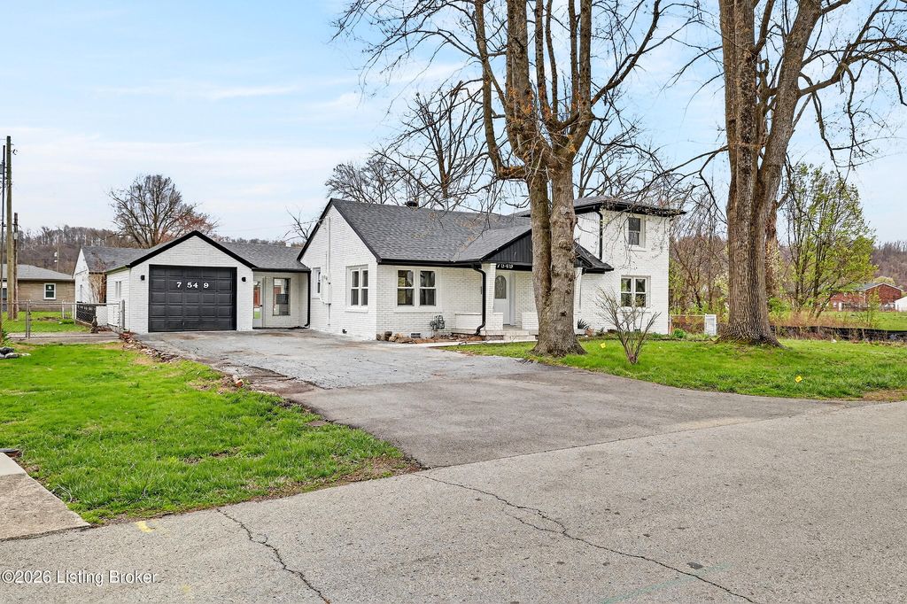 Photo of 7549 Virginia Ave, Louisville, KY 40258 (MLS # 1712738)