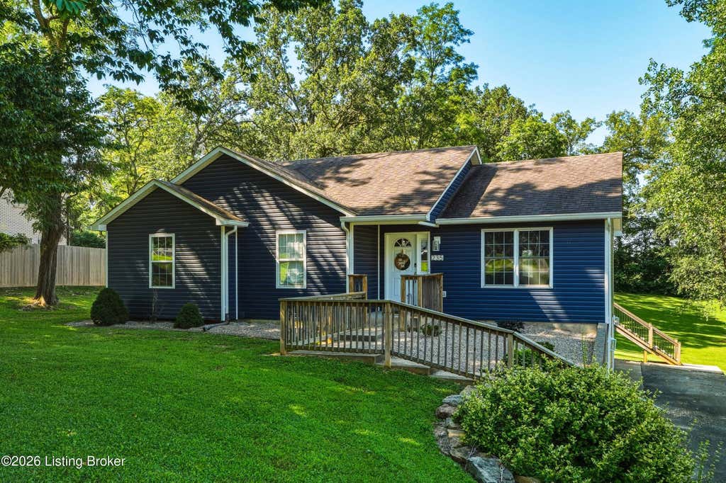 Photo of 235 Fireside Dr, Brandenburg, KY 40108 (MLS # 1724954)