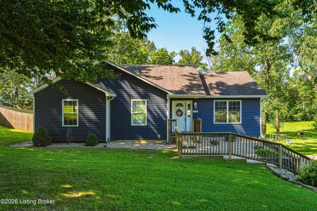 Photo of 235 Fireside Dr, Brandenburg, KY 40108 (MLS # 1724954)