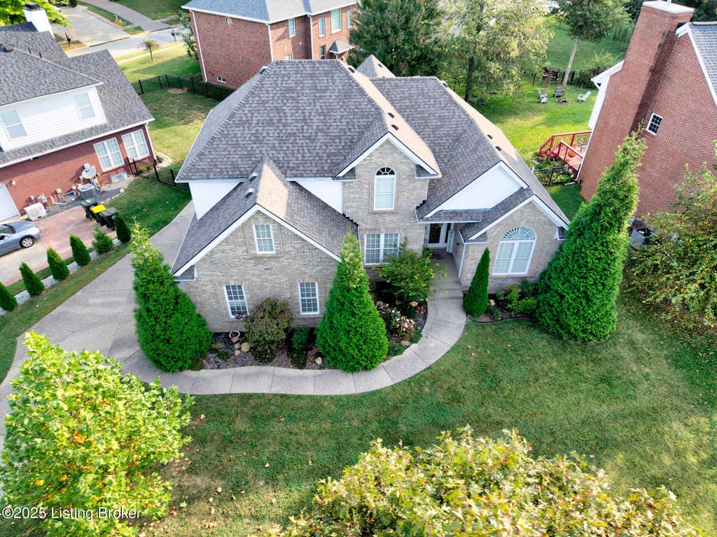 Photo of 4237 Pleasant Glen Dr, Louisville, KY 40299 (MLS # 1727170)