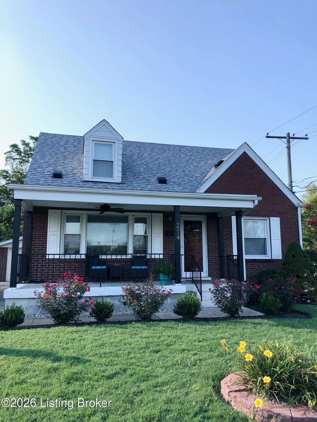 Photo of 2219 Lancashire Ave, Louisville, KY 40205 (MLS # 1708423)