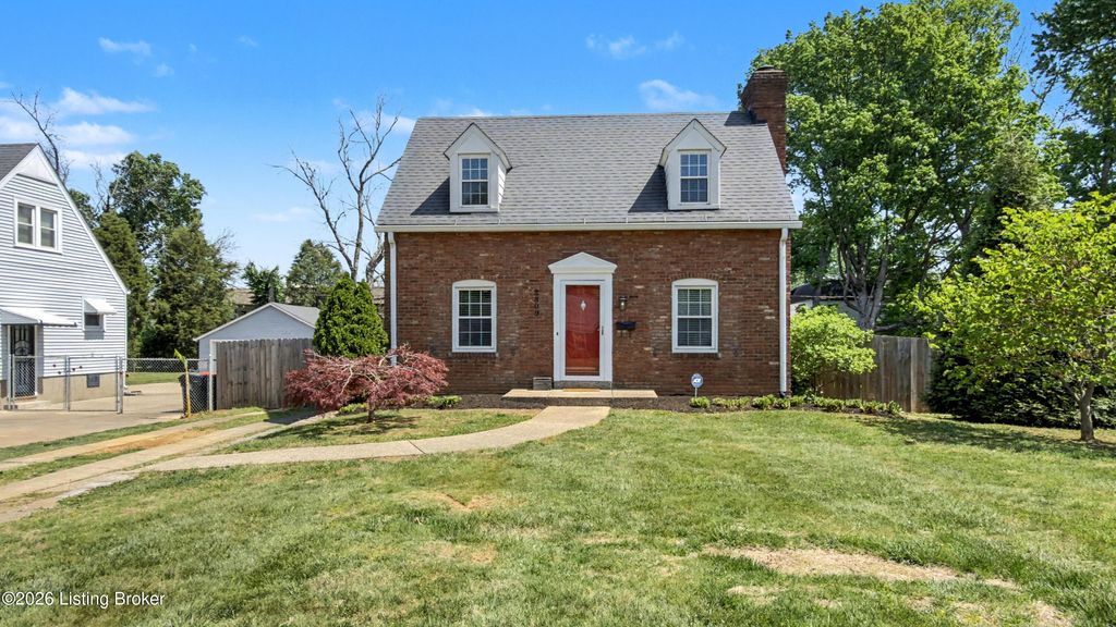 Photo of 2809 Arlington Rd, Louisville, KY 40220 (MLS # 1715214)