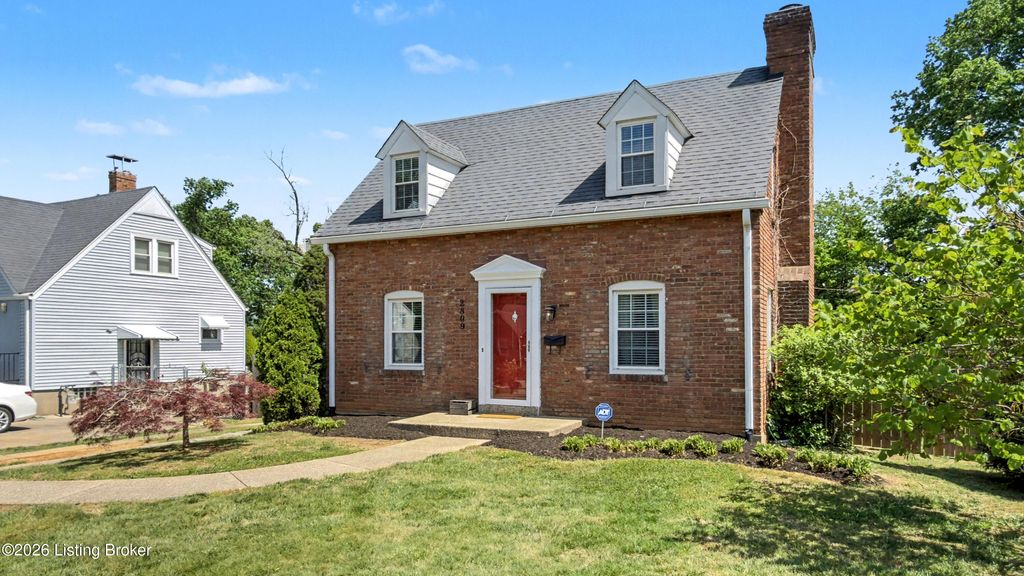 Photo of 2809 Arlington Rd, Louisville, KY 40220 (MLS # 1715214)