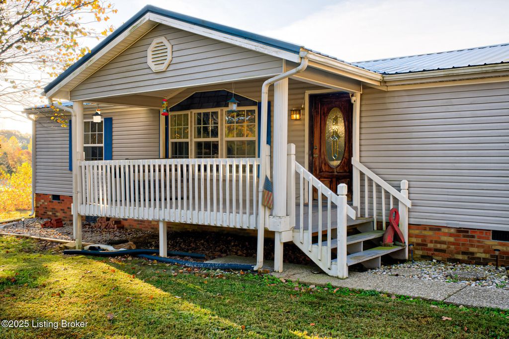 Photo of 140 Woods Rd, Brandenburg, KY 40108 (MLS # 1701971)