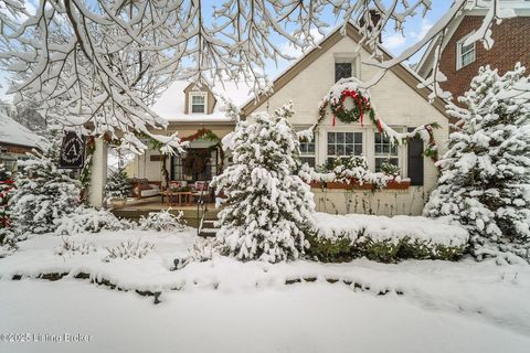 Photo of 1214 Audubon Pkwy, Louisville, KY 40213 (MLS # 1704710)