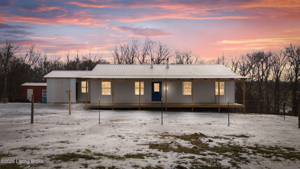 Photo of 280 Beckton-Rocky Hill Rd, Glasgow, KY 42141 (MLS # 1708918)