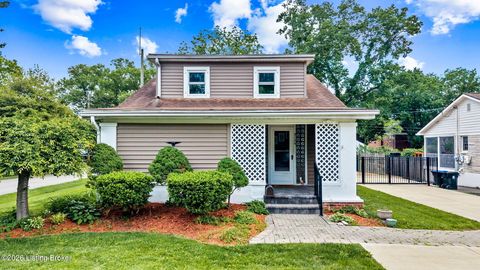 Photo of 2124 Winston Ave, Louisville, KY 40205 (MLS # 1716269)