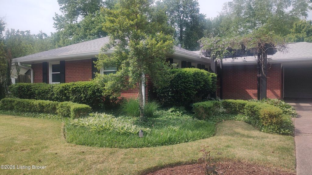 Photo of 3012 Furman Blvd, Louisville, KY 40220 (MLS # 1715604)