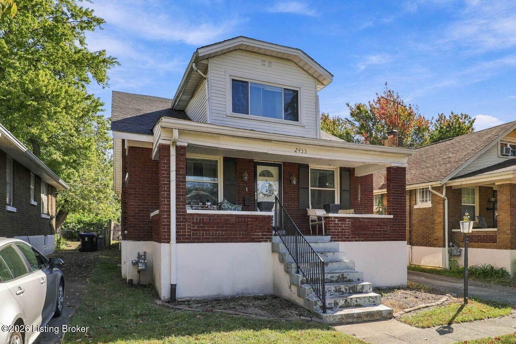 Photo of 2433 Concord Dr, Louisville, KY 40217 (MLS # 1731917)