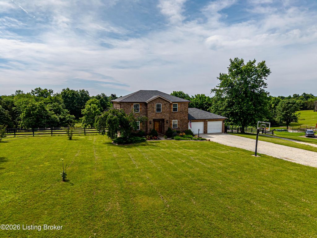 Photo of 220 Hialeah Dr, Coxs Creek, KY 40013 (MLS # 1719373)
