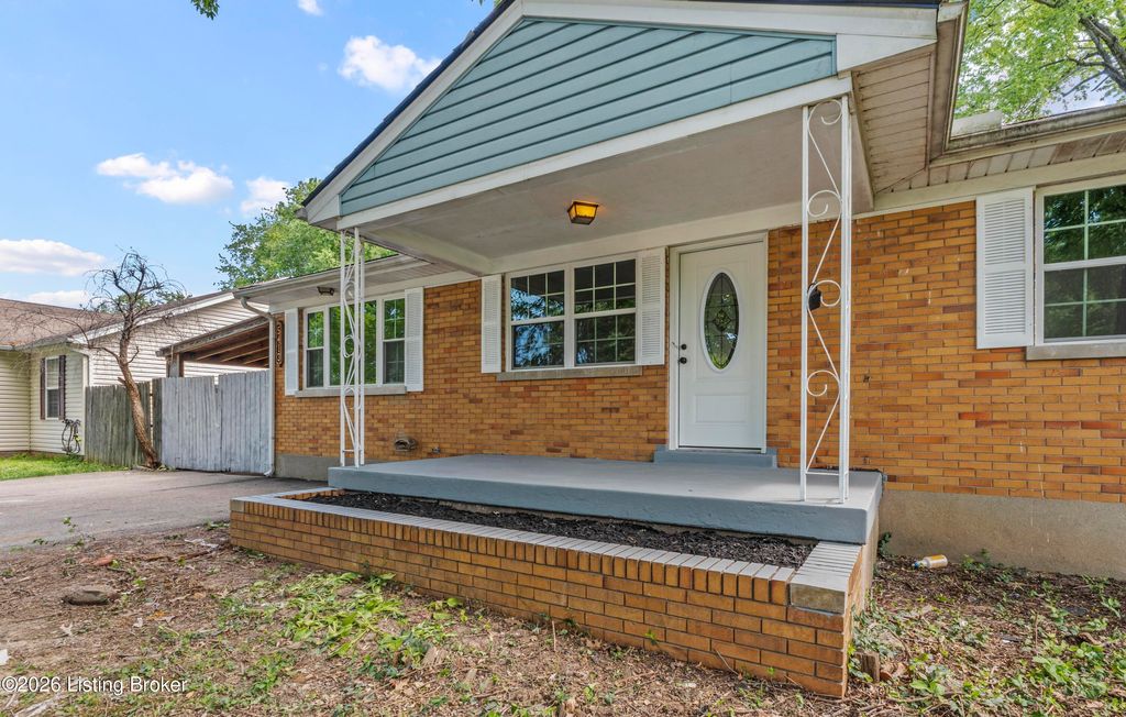 Photo of 5413 Minyard Dr, Louisville, KY 40219 (MLS # 1715615)