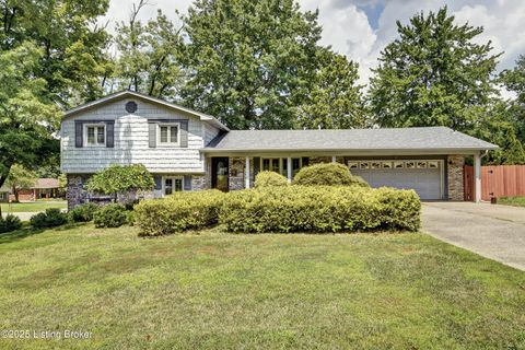 Photo of 7300 Royalwood Dr, Louisville, KY 40214 (MLS # 1701319) Photo of 7300 Royalwood Dr, Louisville, KY 40214 (MLS # 1701319)