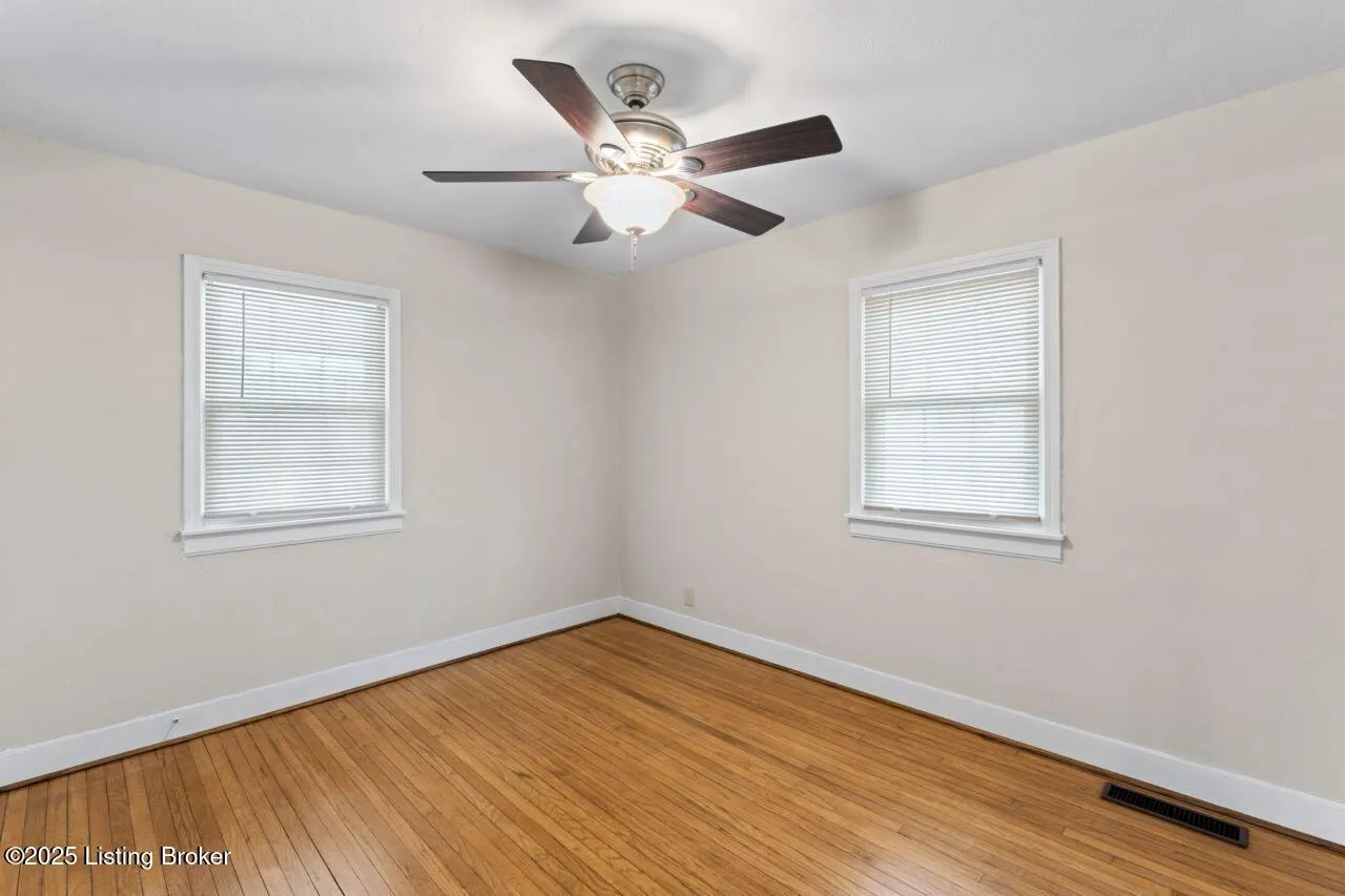 Louisville, Kentucky 40217, United States, 3 Bedrooms Bedrooms, ,2 BathroomsBathrooms,Residential,Active,225579