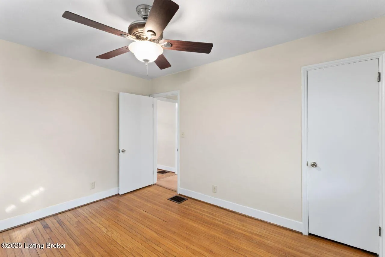 Louisville, Kentucky 40217, United States, 3 Bedrooms Bedrooms, ,2 BathroomsBathrooms,Residential,Active,225579