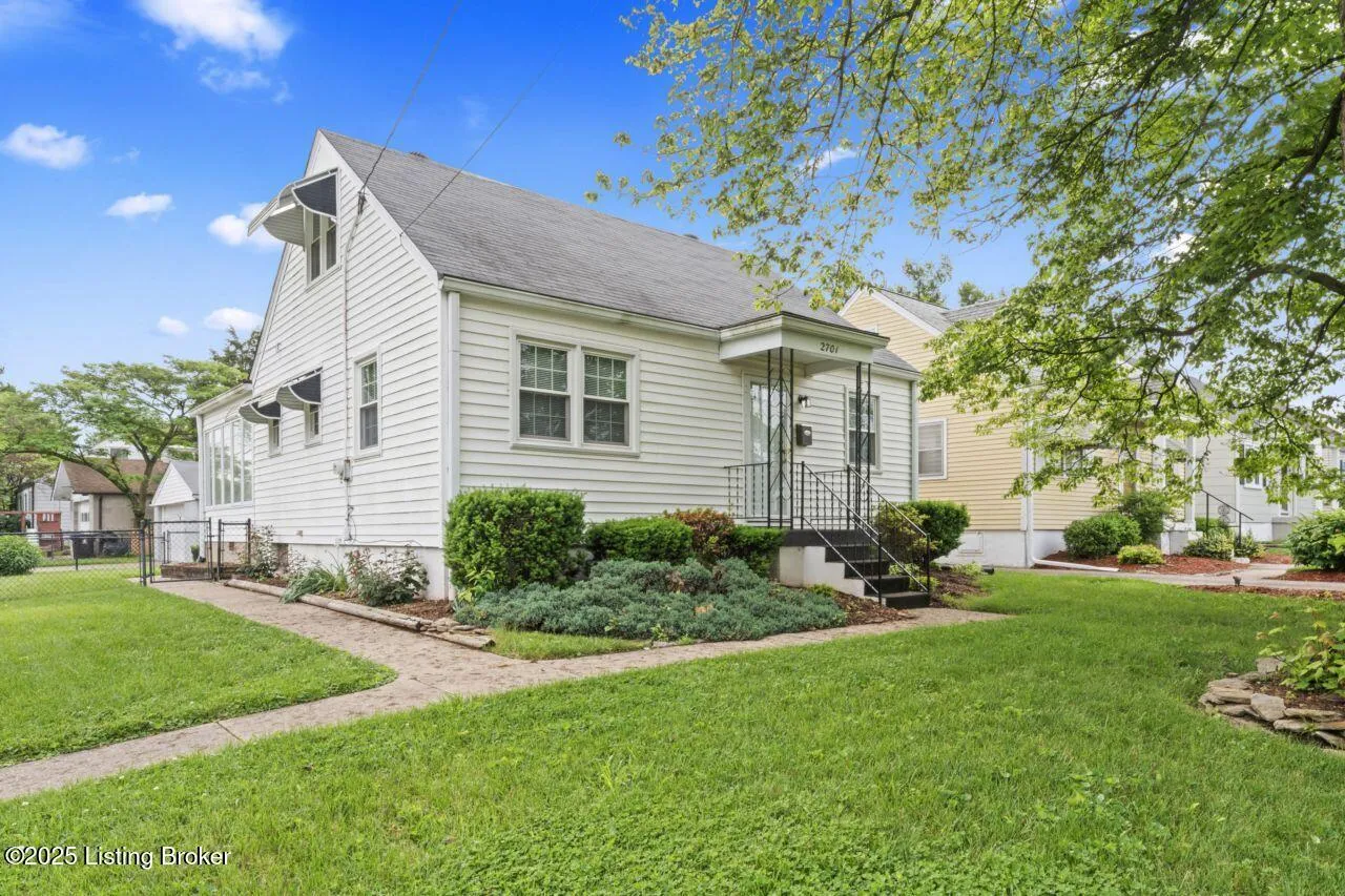 Louisville, Kentucky 40217, United States, 3 Bedrooms Bedrooms, ,2 BathroomsBathrooms,Residential,Active,225579