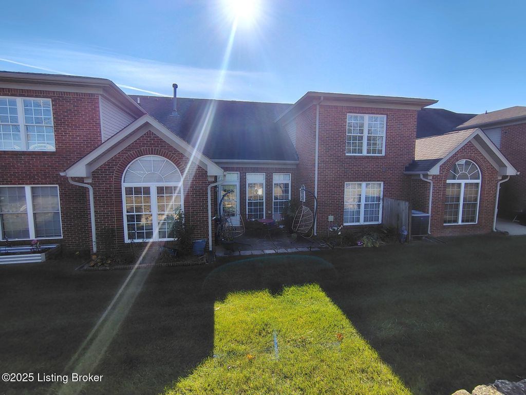 Photo of 4625 Heritage Manor, Crestwood, KY 40014 (MLS # 1702993)