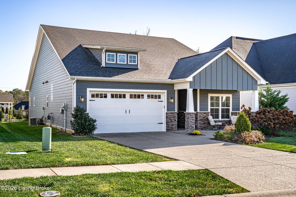 Photo of 12105 Cypress Ridge Dr, Jeffersontown, KY 40299 (MLS # 1732958)