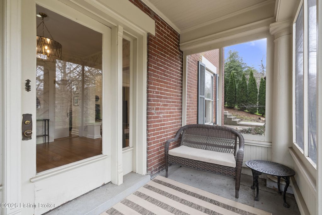 Photo of 2514 Longest Ave, Louisville, KY 40204 (MLS # 1711688)