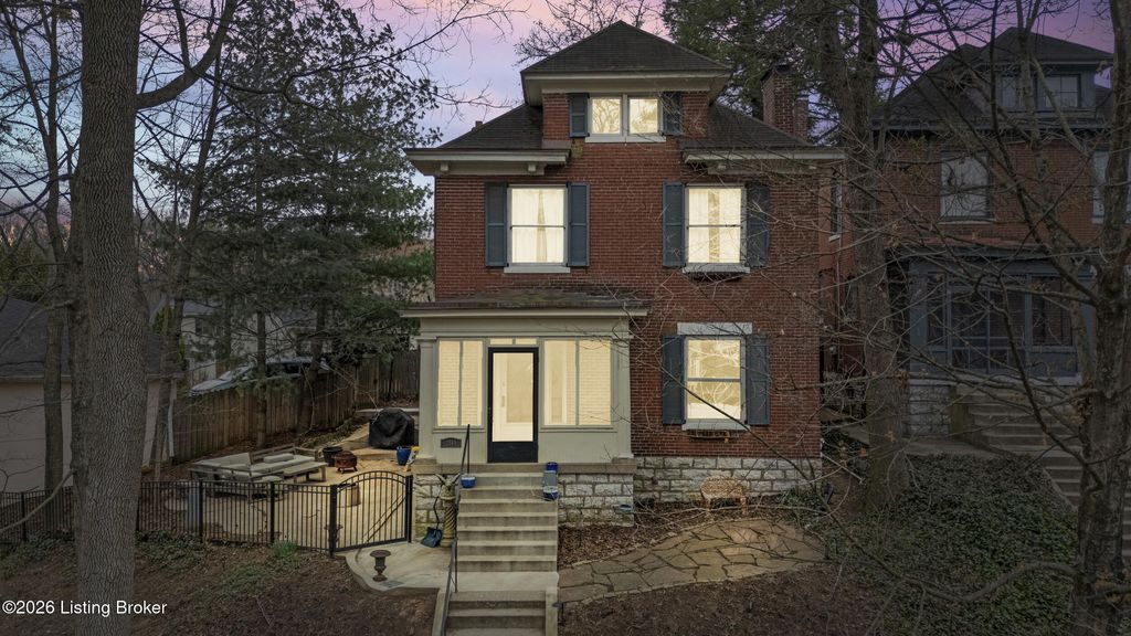 Photo of 2514 Longest Ave, Louisville, KY 40204 (MLS # 1711688)