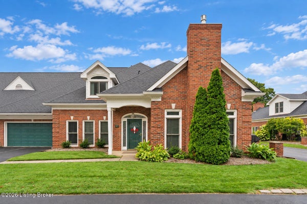 305 WESTGATE TERRACE CT, LOUISVILLE, KY 40207 - Image 896dec4bf973757da9b0e6d9d7da7fe1/2659055638