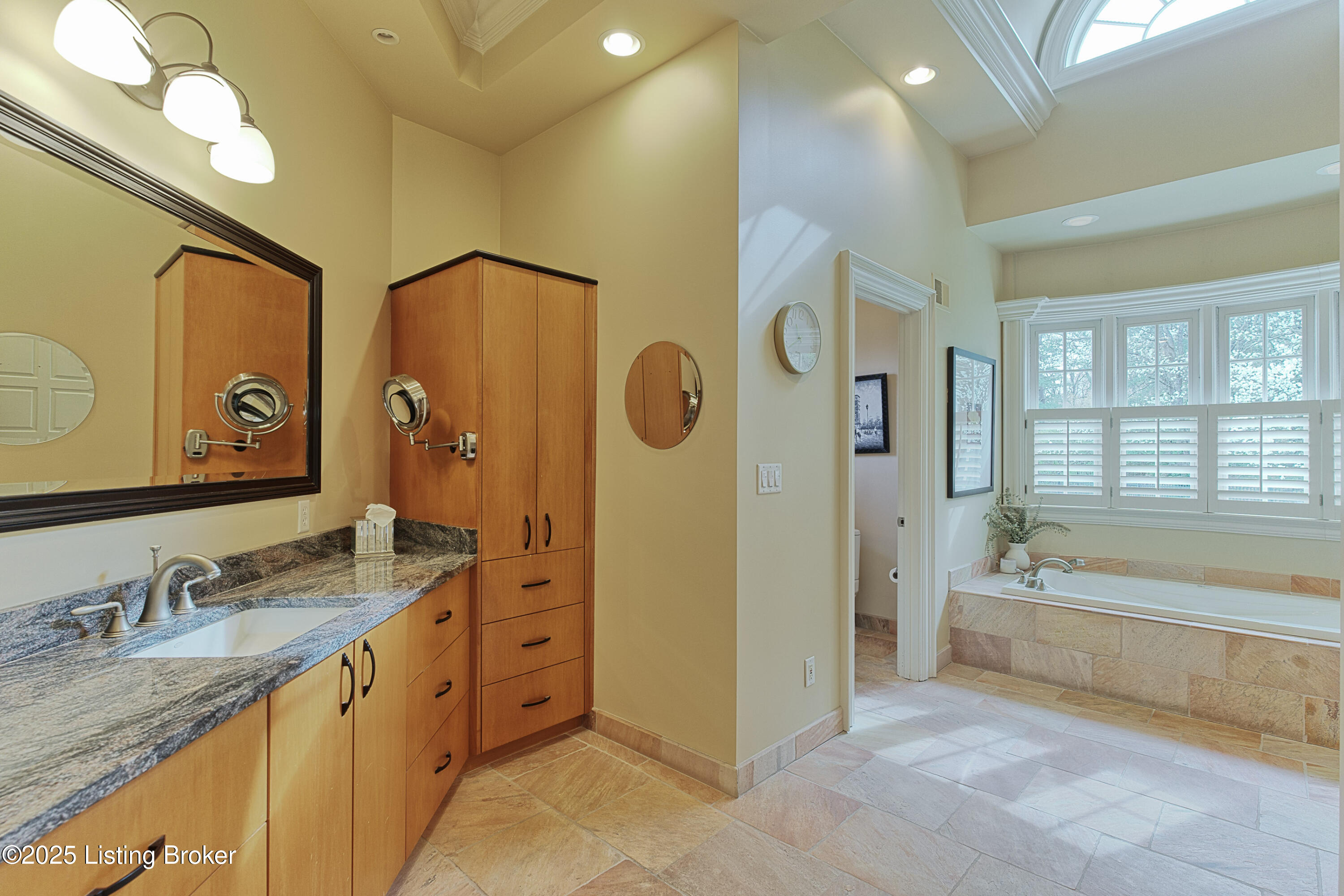 203 Waterleaf Way, Louisville, Kentucky image 25