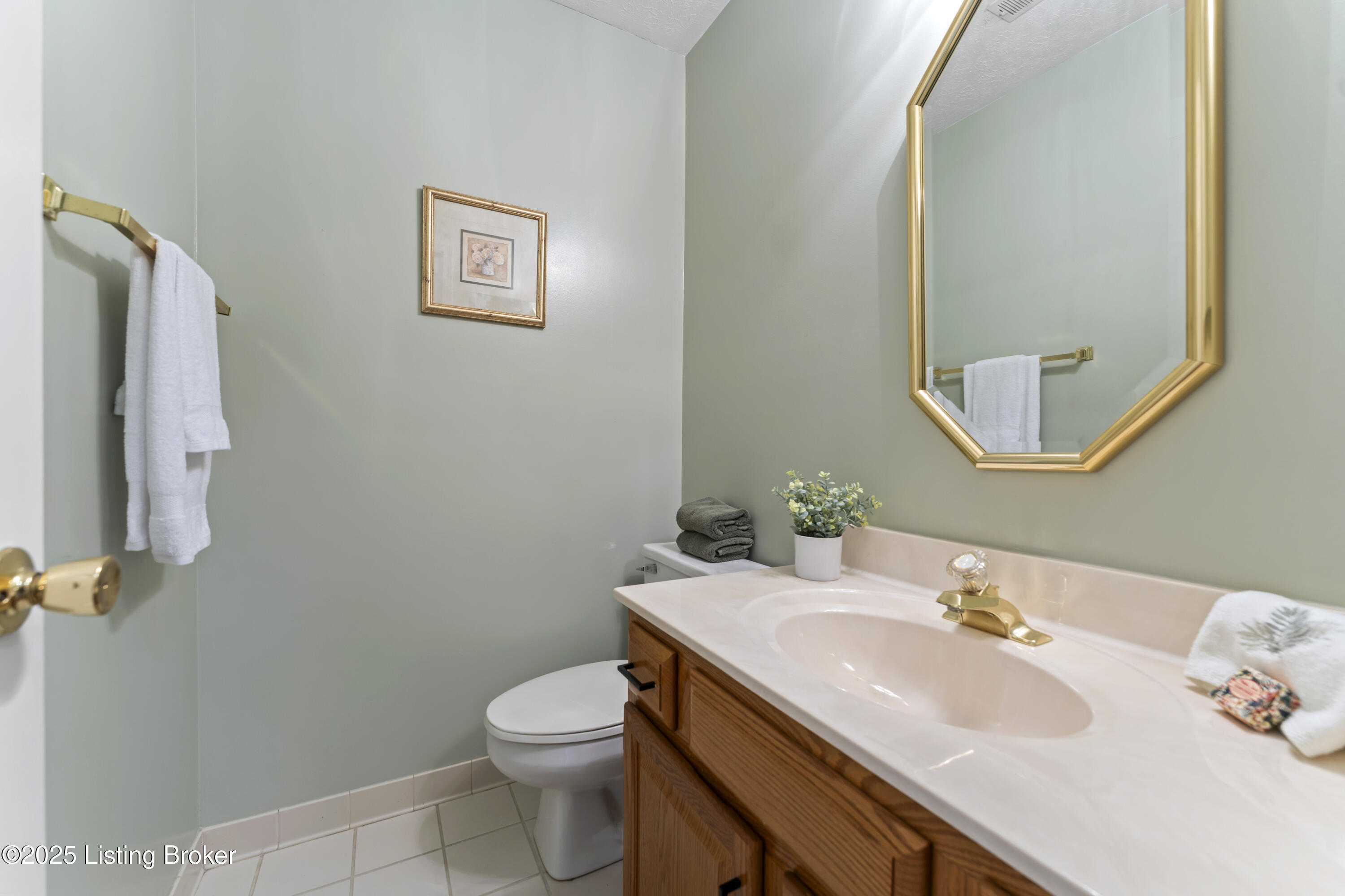 3919 Greenhurst Dr, Louisville, Pennsylvania image 14