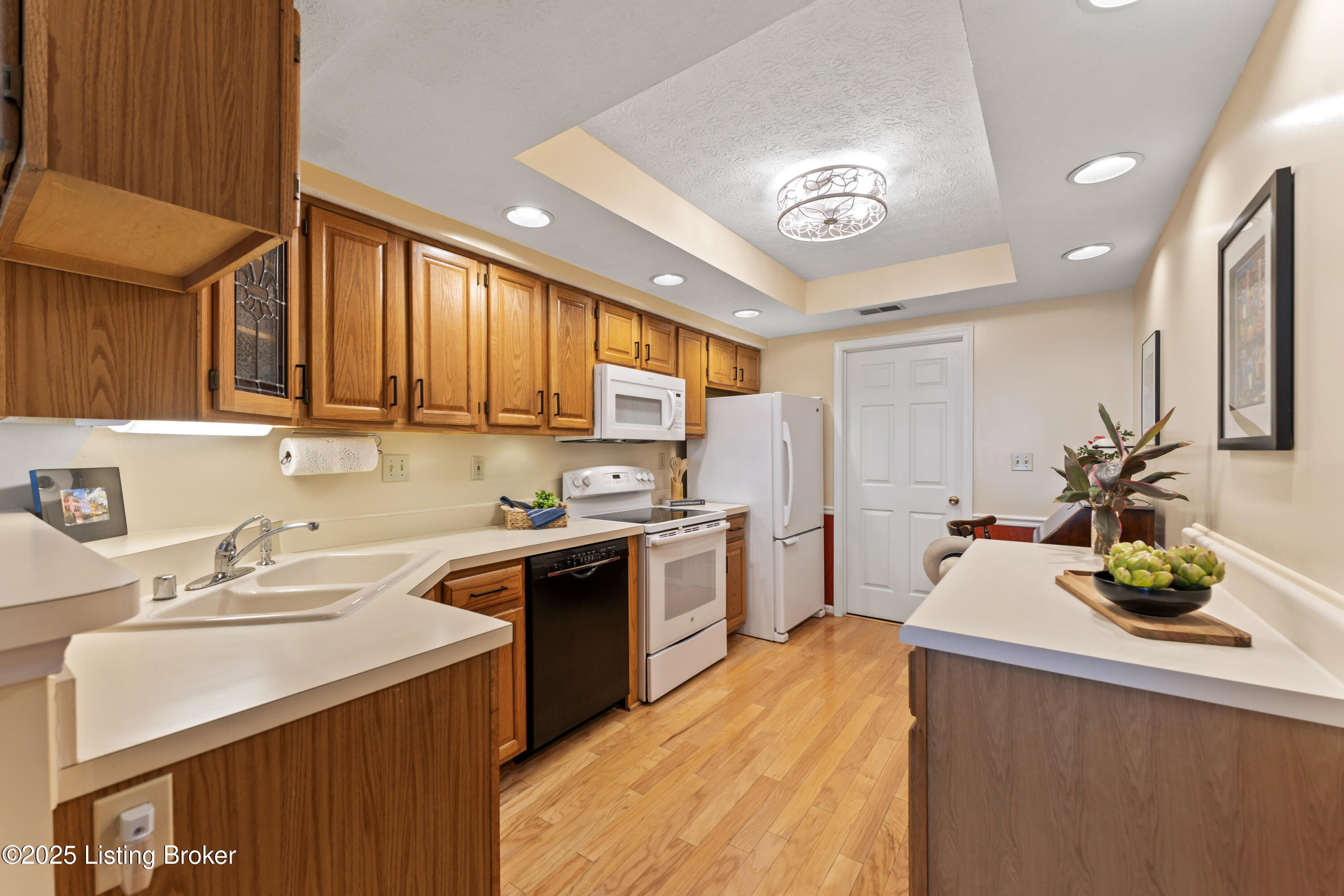 3919 Greenhurst Dr, Louisville, Pennsylvania image 7