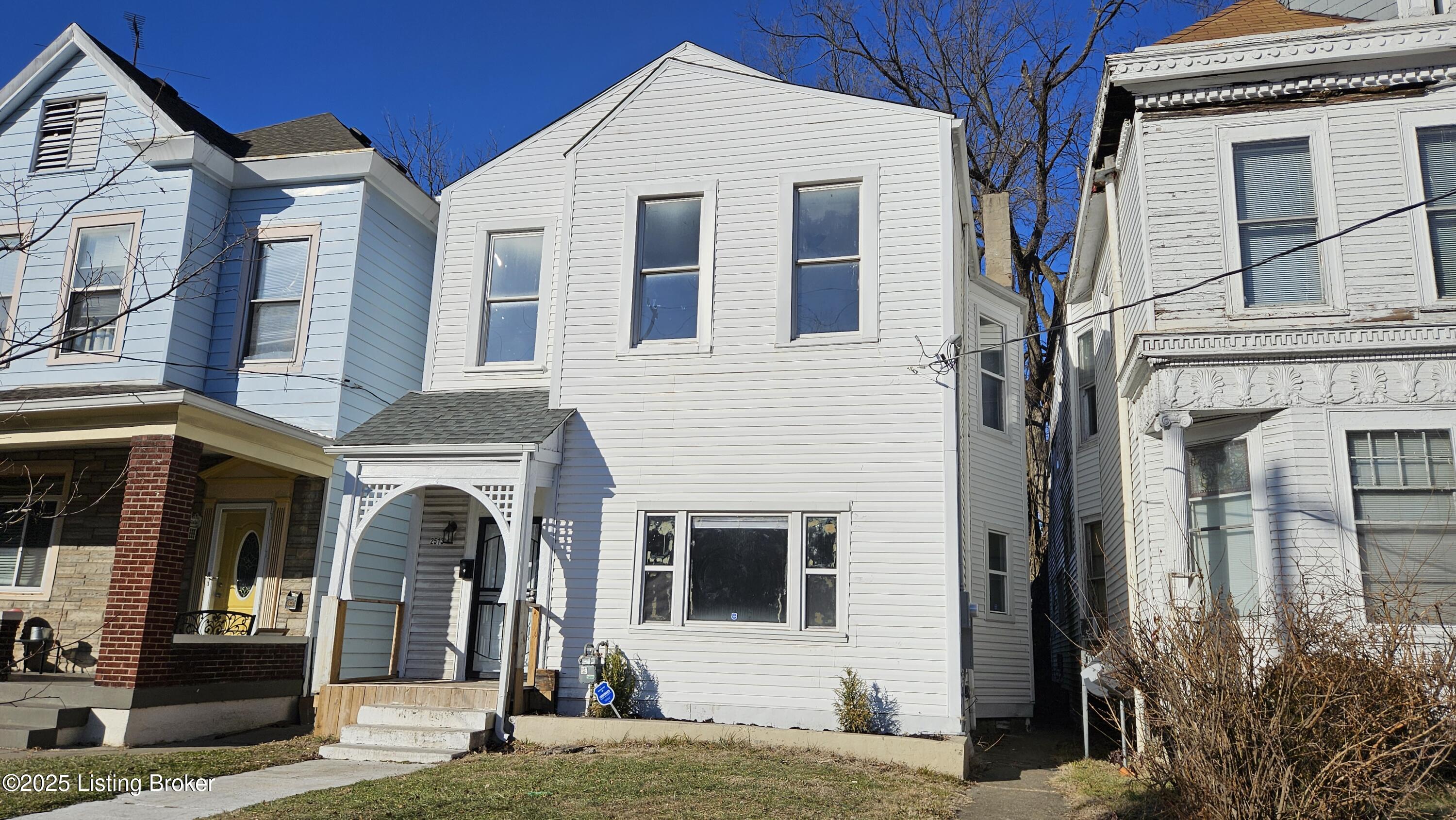 2513 W Chestnut St, Louisville, Kentucky image 2