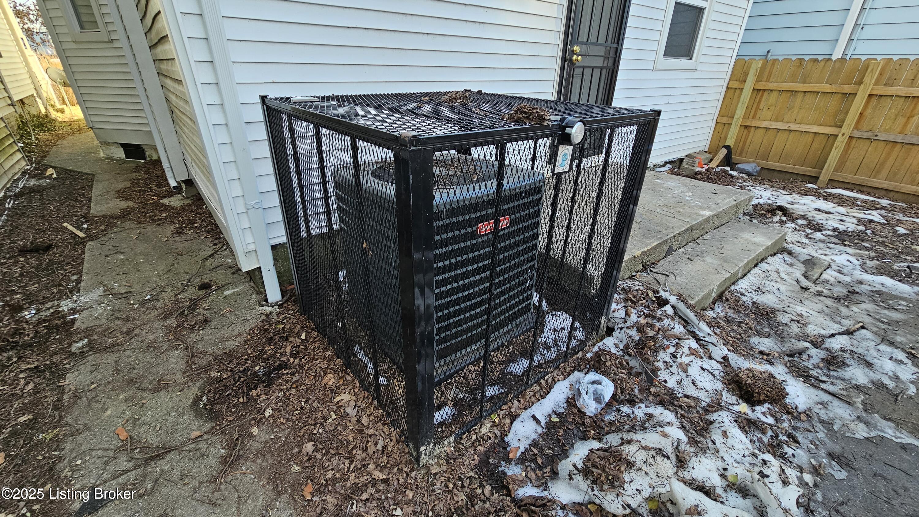 2513 W Chestnut St, Louisville, Kentucky image 36